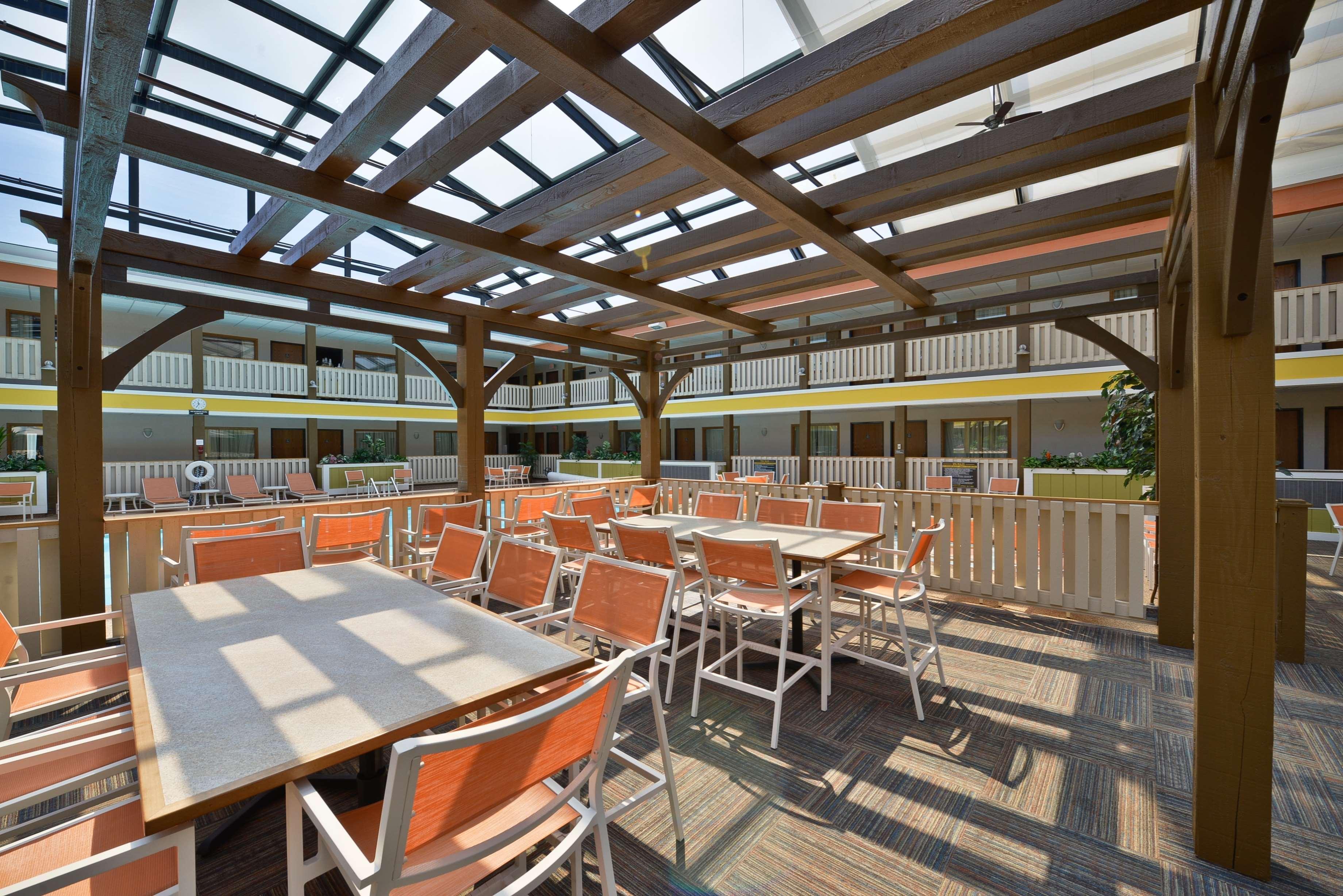 Best Western Plus Dubuque Hotel&Conference Center Extérieur photo
