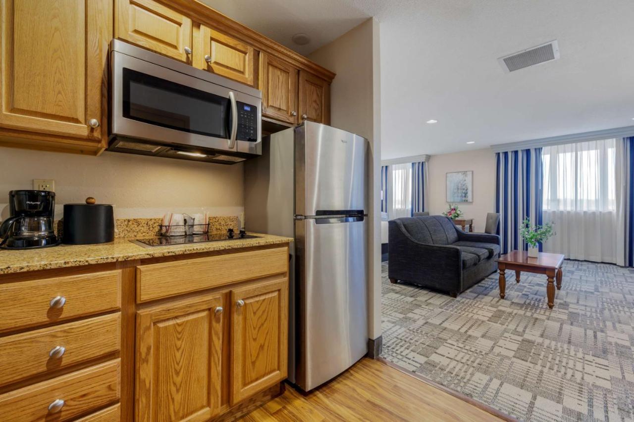 Best Western Plus Dubuque Hotel&Conference Center Extérieur photo