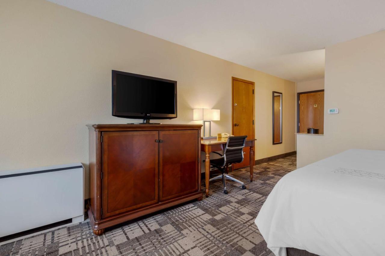 Best Western Plus Dubuque Hotel&Conference Center Extérieur photo