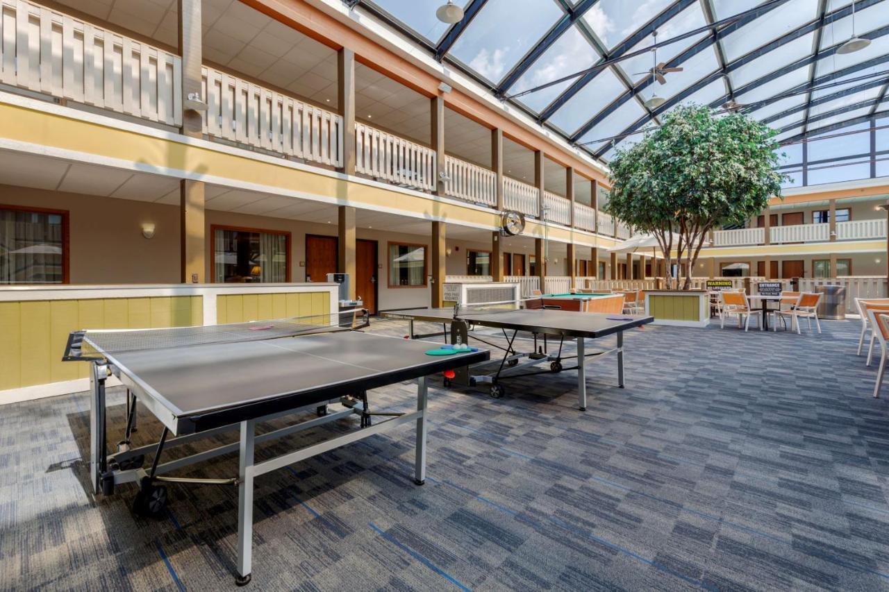 Best Western Plus Dubuque Hotel&Conference Center Extérieur photo