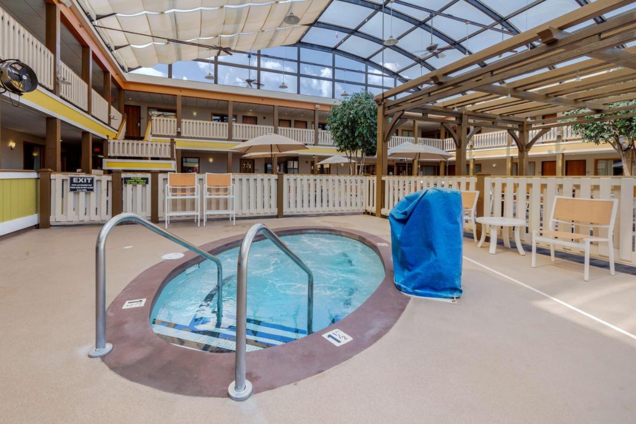 Best Western Plus Dubuque Hotel&Conference Center Extérieur photo