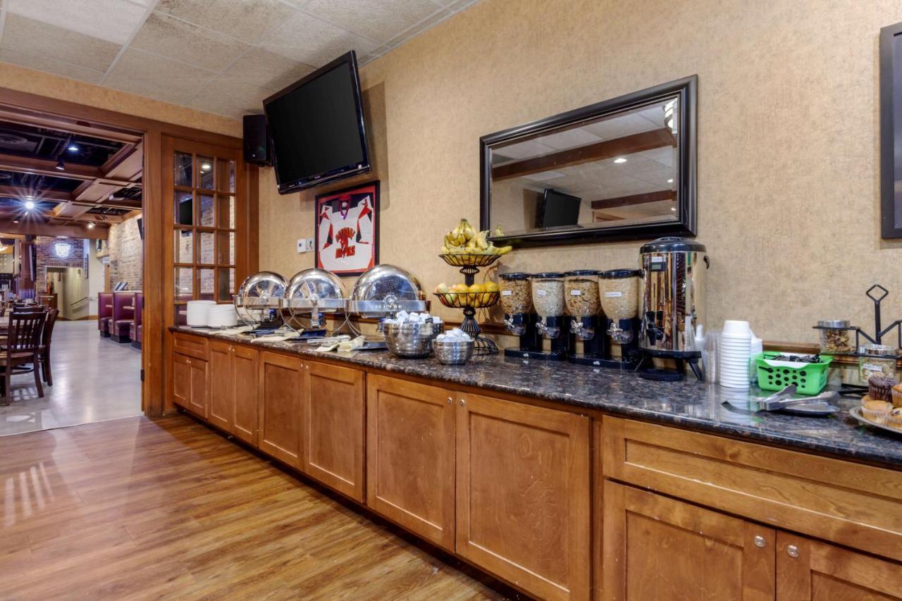 Best Western Plus Dubuque Hotel&Conference Center Extérieur photo